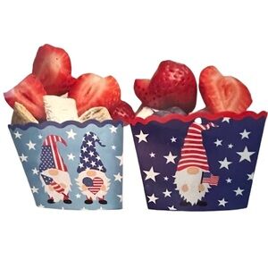 Gnome patriotic paper baking & snack cups 70 count new in box